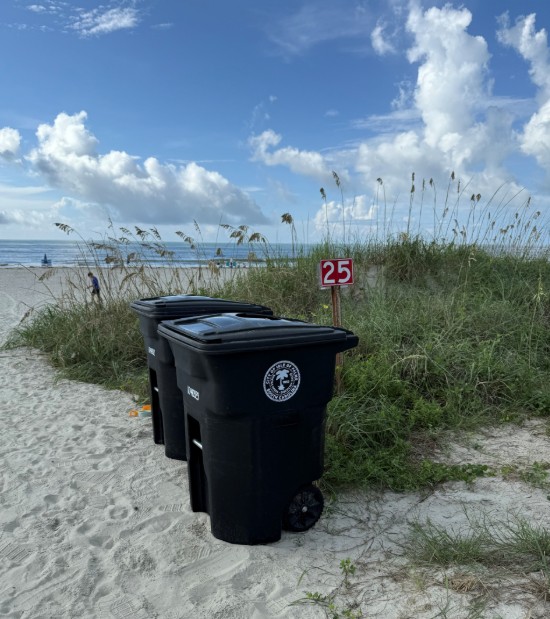 beach garbage cans