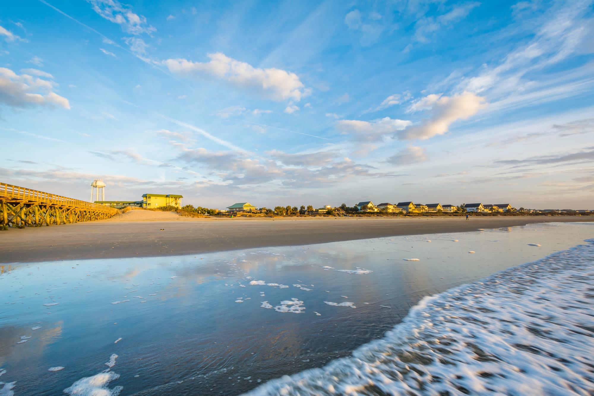A static image showcasing the beach in the city of Isle of Palms.